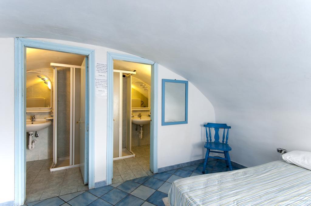 Ring Hostel Forio  Room photo