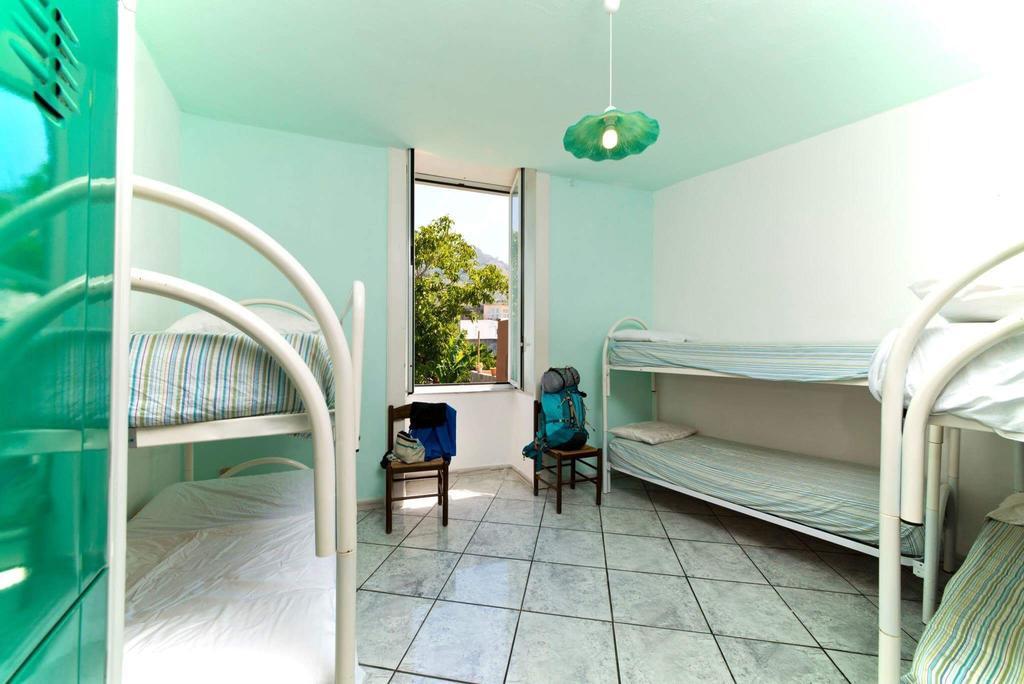 Ring Hostel Forio  Exterior photo