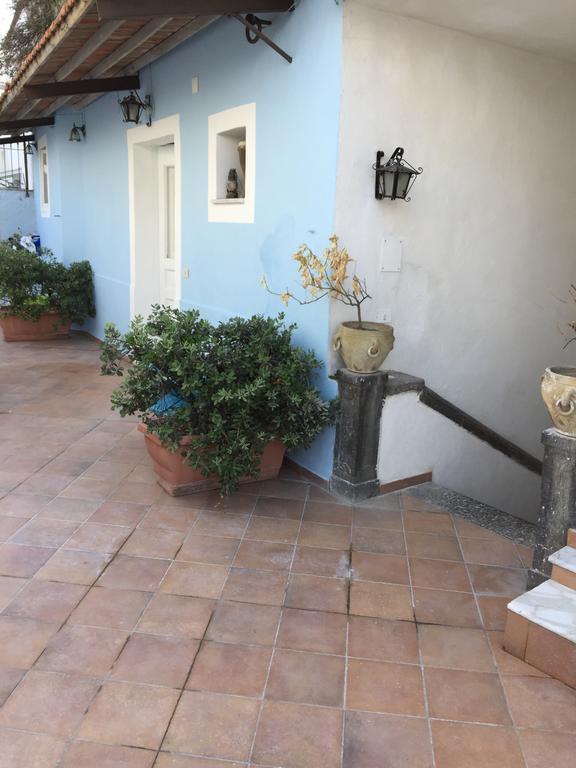Ring Hostel Forio  Exterior photo